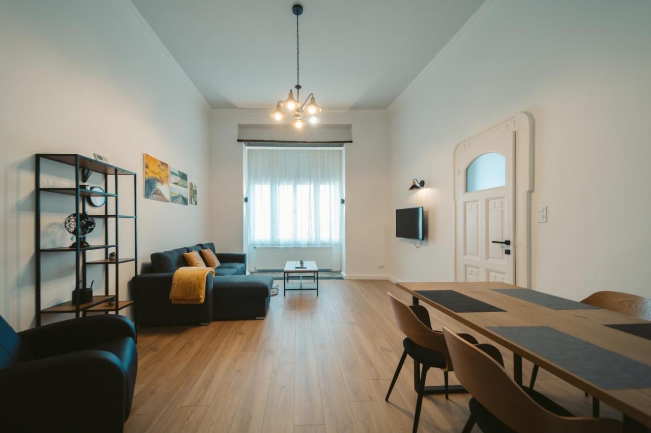 Volenter Lux Apartment Zero باجة المظهر الخارجي الصورة